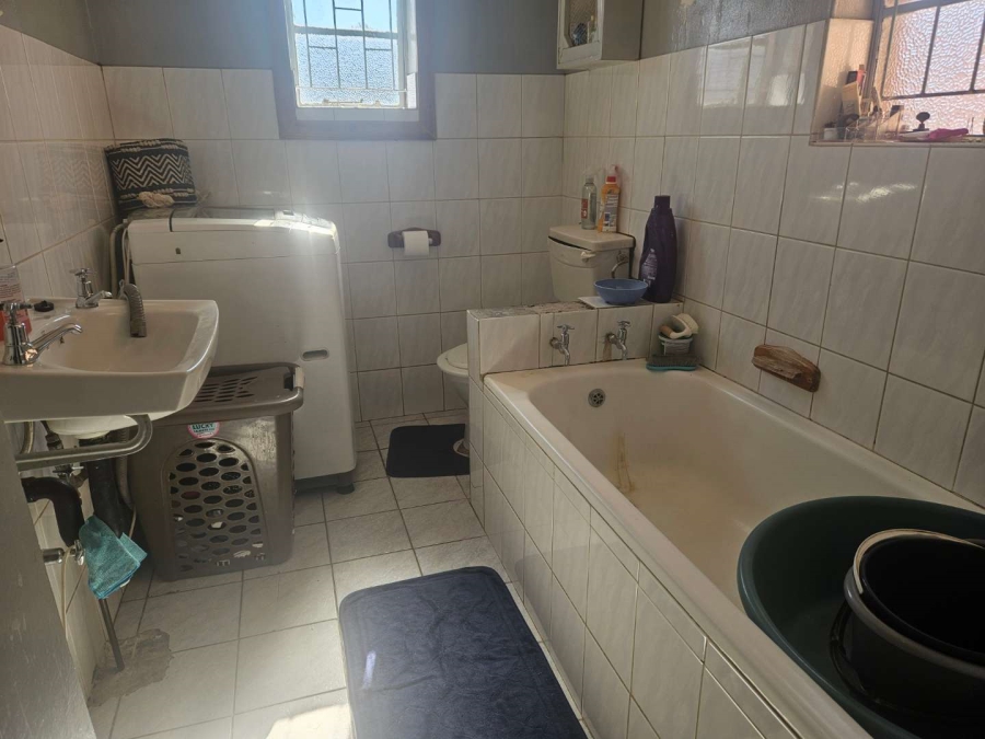 2 Bedroom Property for Sale in Riviera Northern Cape